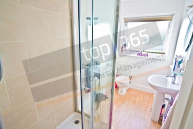 3 bed flat, Clumber Court, Lace Market, Clumber crescent south, NG71EE - Image 6